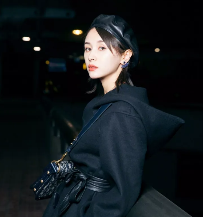 今年秋冬最chic！原來短發(fā)和帽子這么配??！